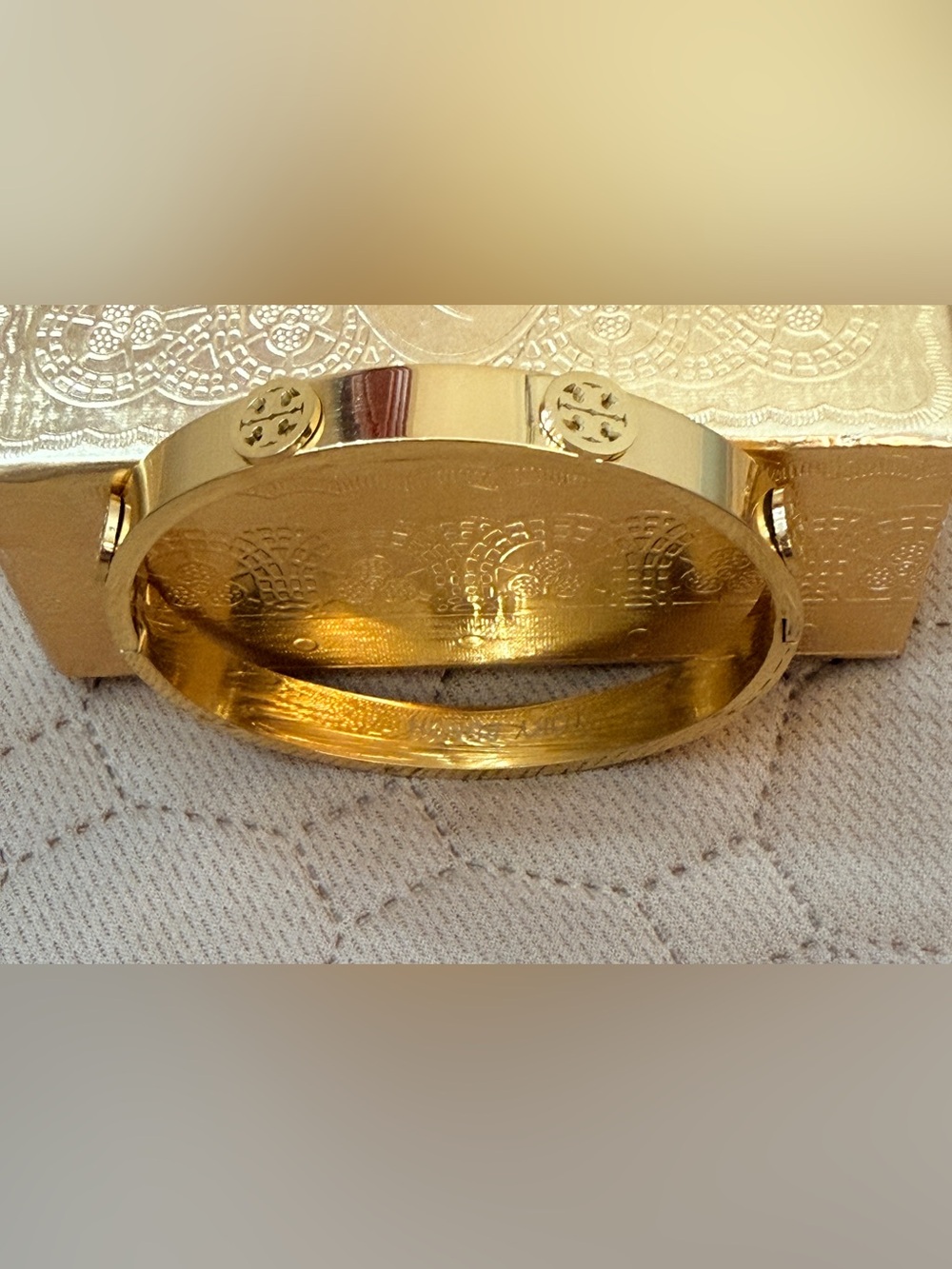 Tory Burch EUC Gold
Tone Miller Logo Stud Hinge
Bangle Bracelet with Dust
Bag - Picture 6 of 12